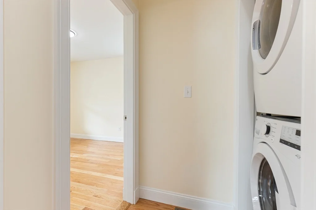 3 bed, 2 bath apartment for rent at 48 West Tremlett Unit 2, Dorchester — photo 8 of 22