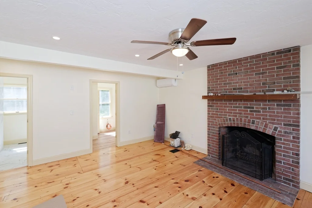 3 bed, 1 bath apartment for rent at 48 Westbrook Rd Unit 48, Northborough — photo 4 of 30