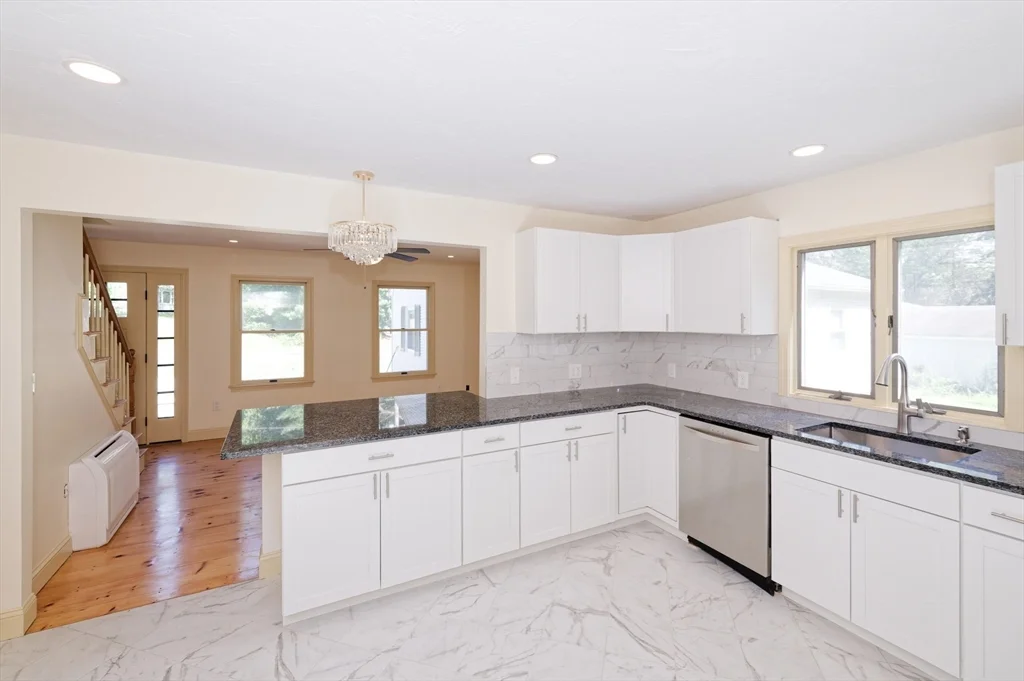 3 bed, 1 bath apartment for rent at 48 Westbrook Rd Unit 48, Northborough — photo 11 of 30