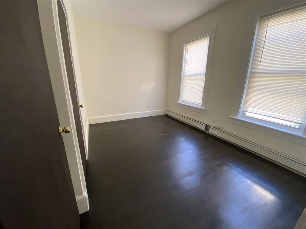 3 bed, 1 bath apartment for rent at 48 Whiting Unit 1, Lynn — photo 6 of 8