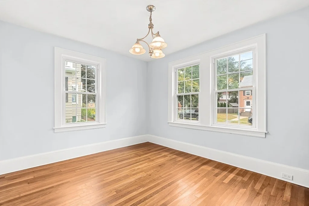 3 bed, 1 bath apartment for rent at 48 Whitney Rd, Lawrence Estates — photo 8 of 21