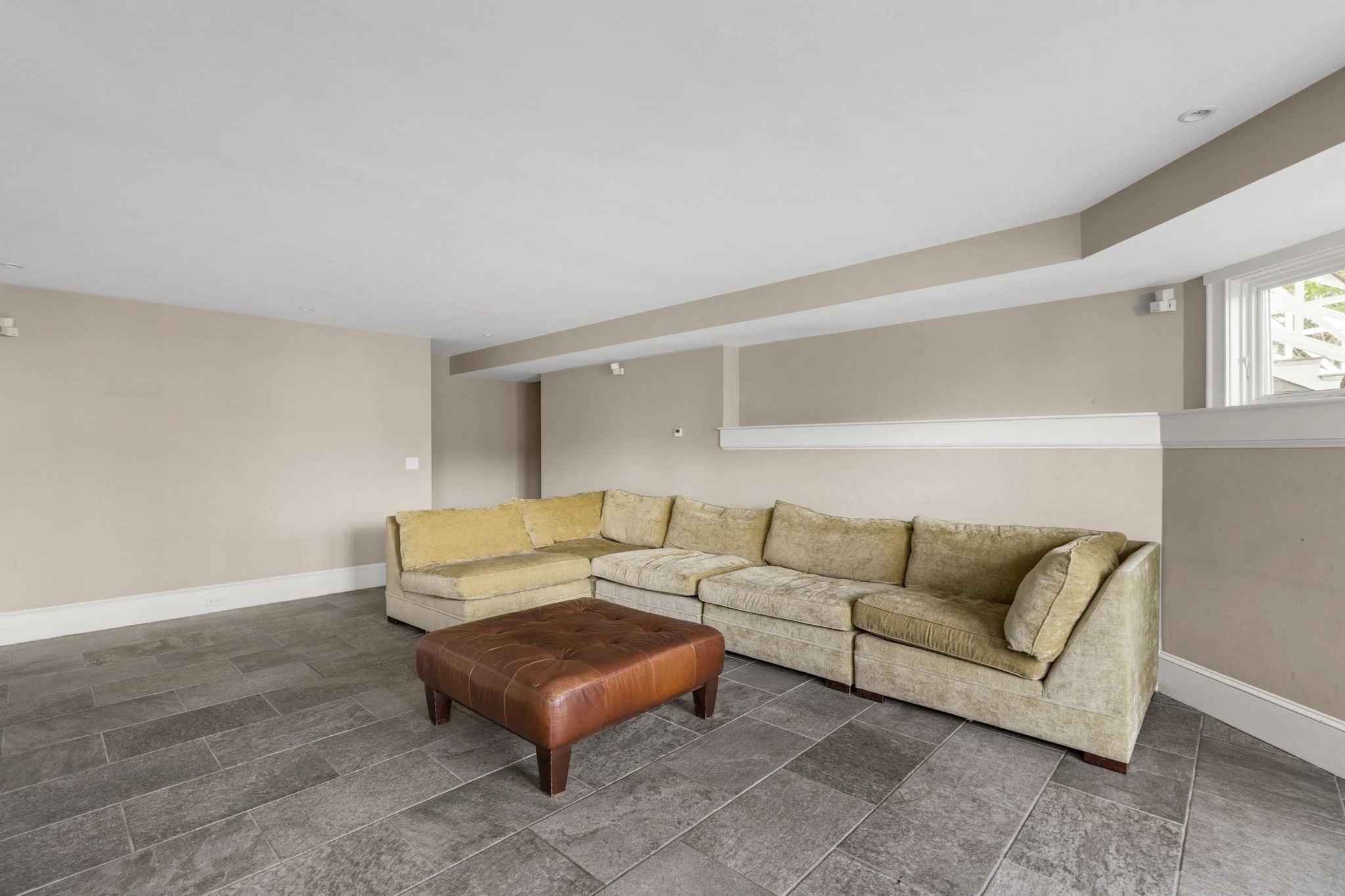 6 bed, 4+ bath apartment for rent at 48 Whiton Ave, Hingham — photo 41 of 42