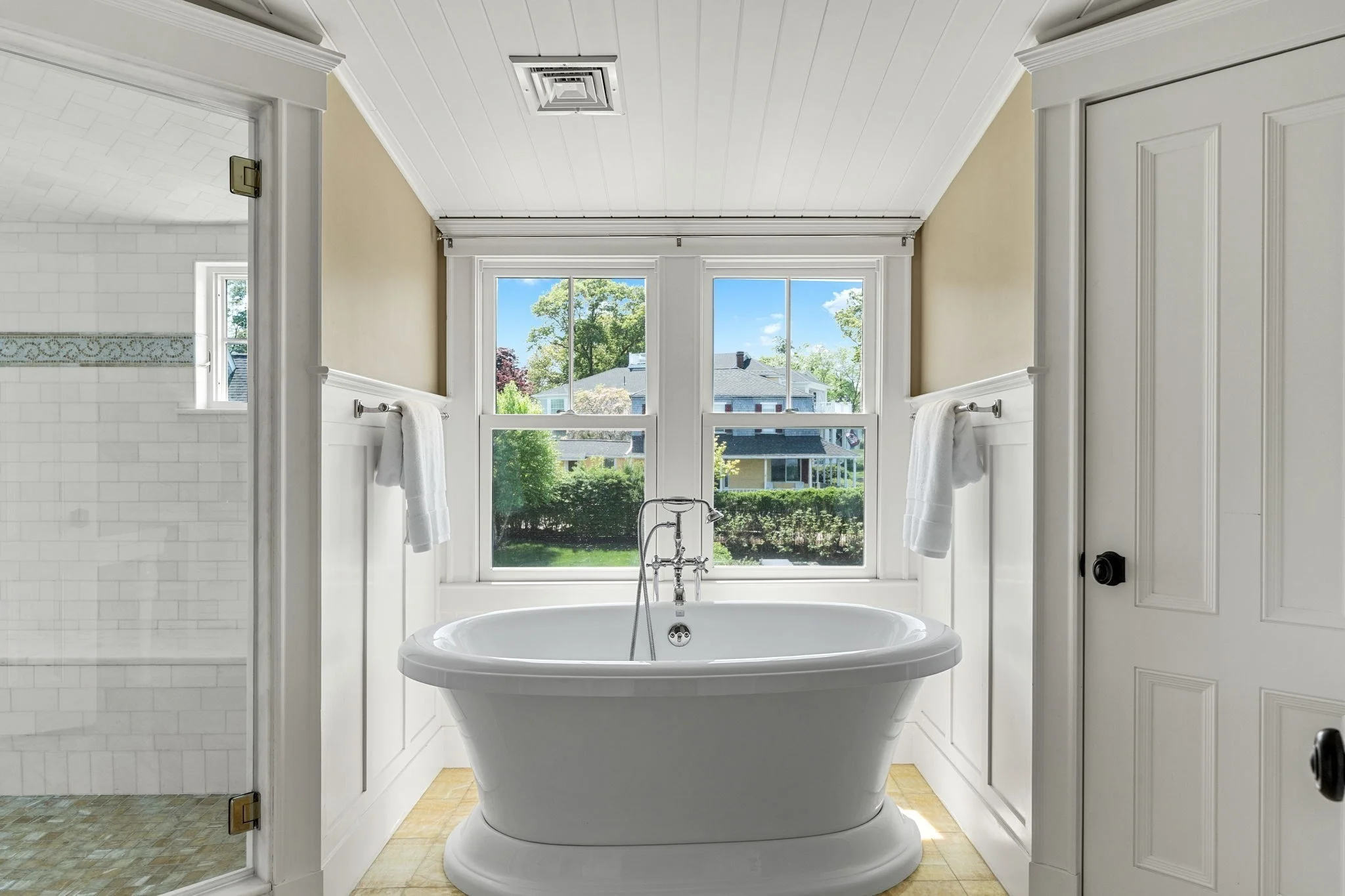 6 bed, 4+ bath apartment for rent at 48 Whiton Ave, Hingham — photo 30 of 42