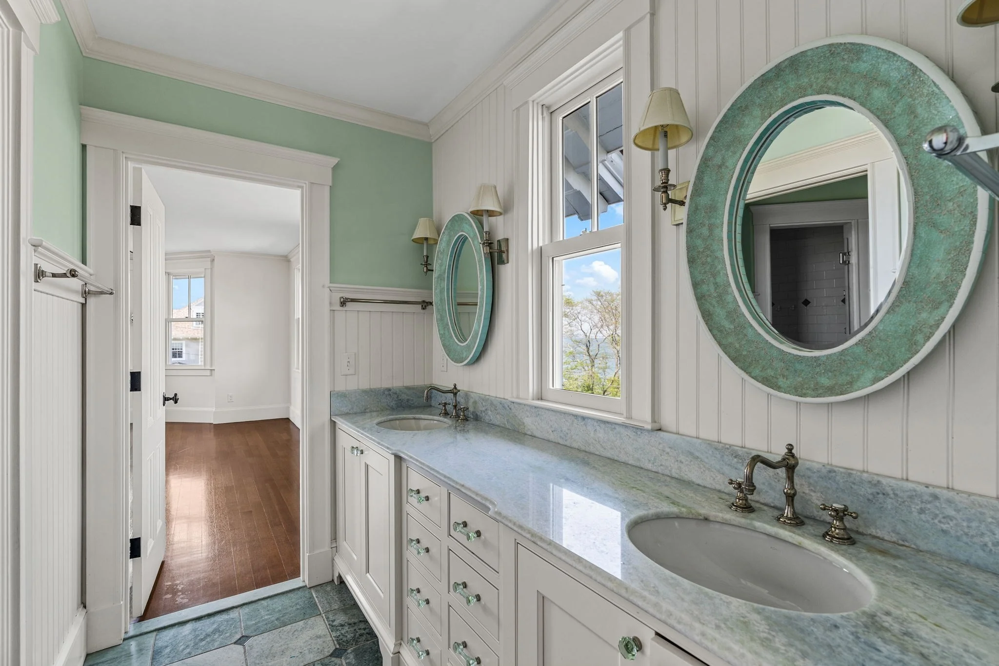 6 bed, 4+ bath apartment for rent at 48 Whiton Ave, Hingham — photo 35 of 42