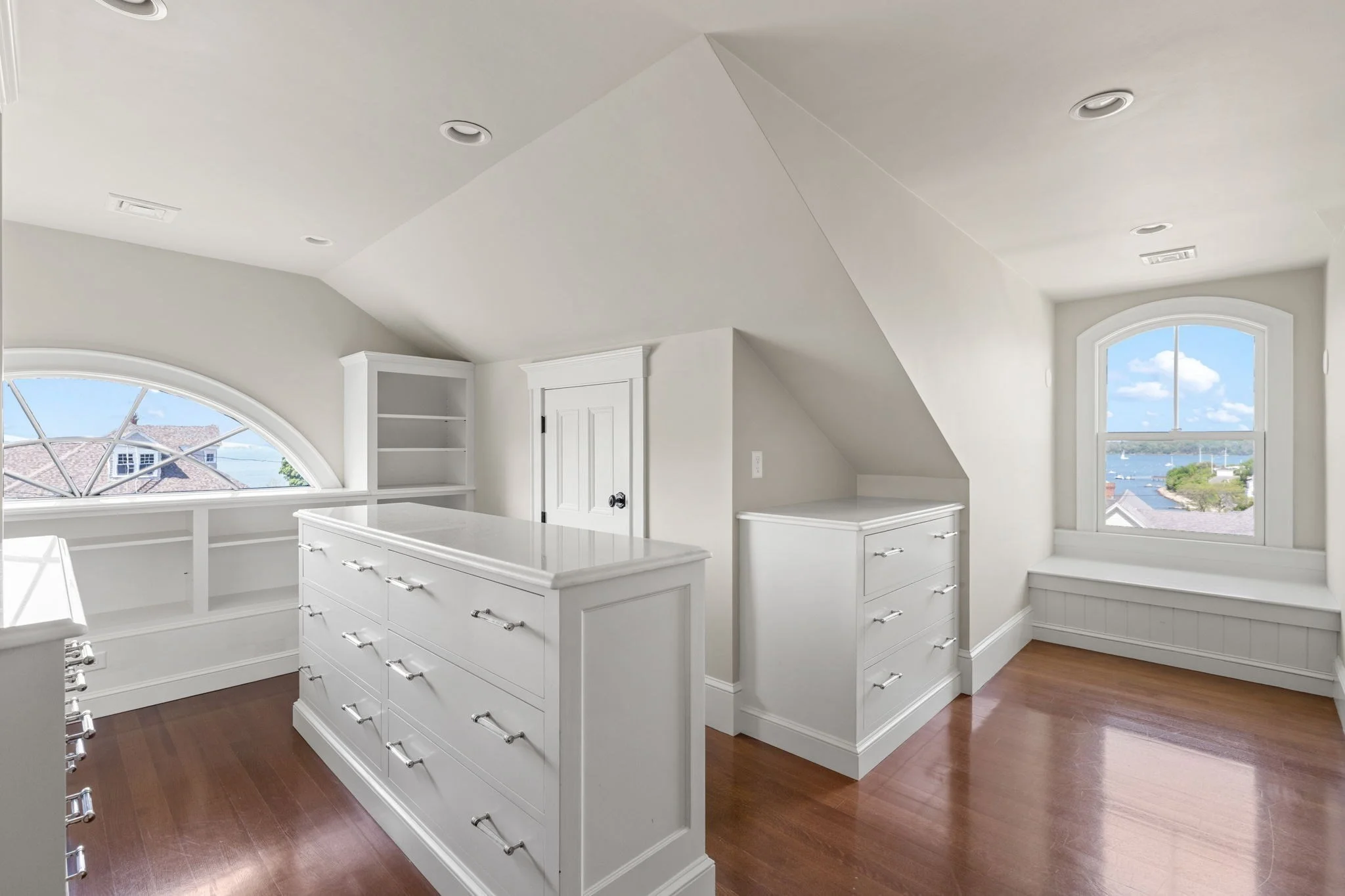 6 bed, 4+ bath apartment for rent at 48 Whiton Ave, Hingham — photo 31 of 42