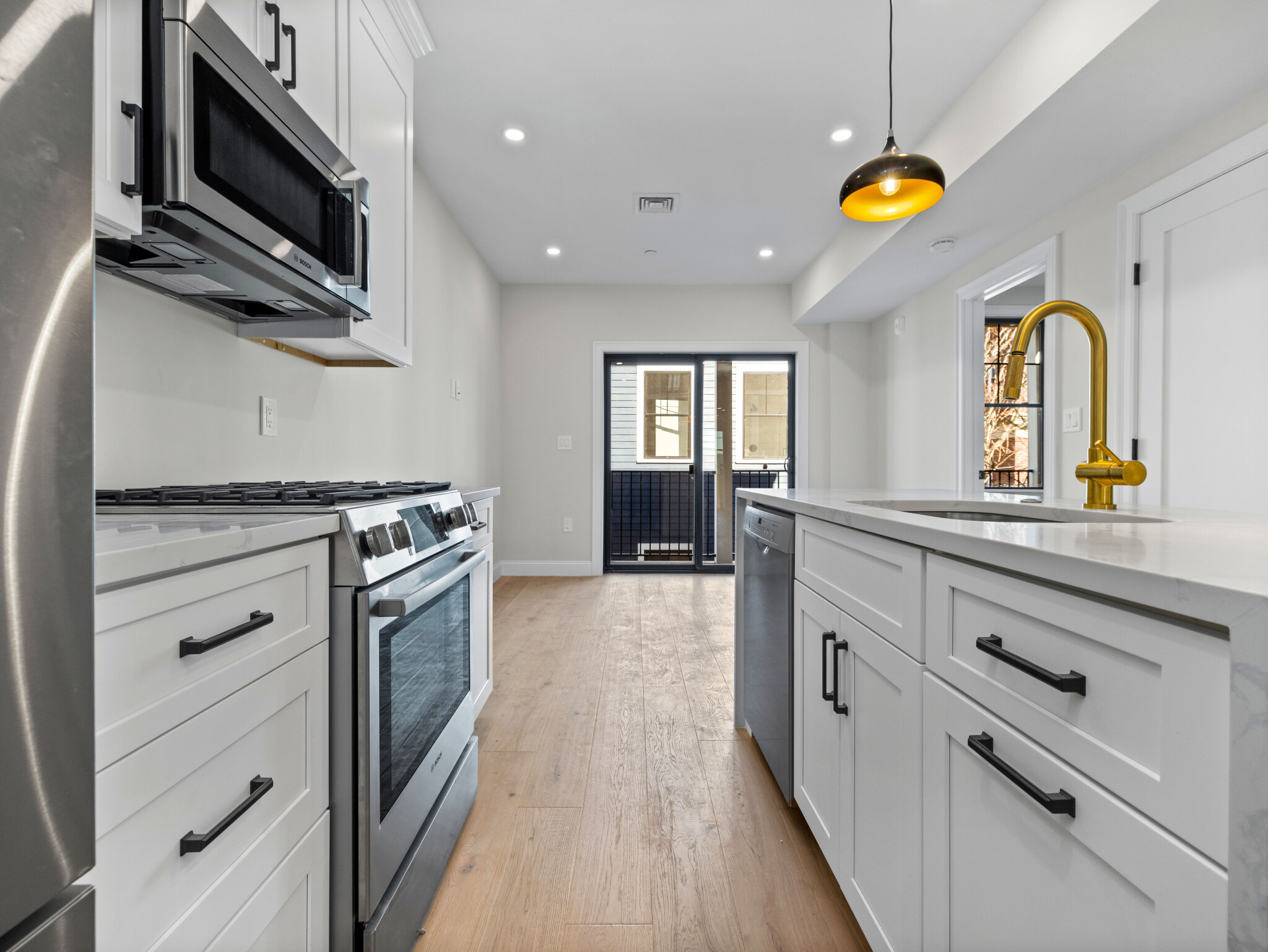 4 bed, 2 bath apartment for rent at 48 Woodward St Unit 2, South Boston — photo 2 of 19
