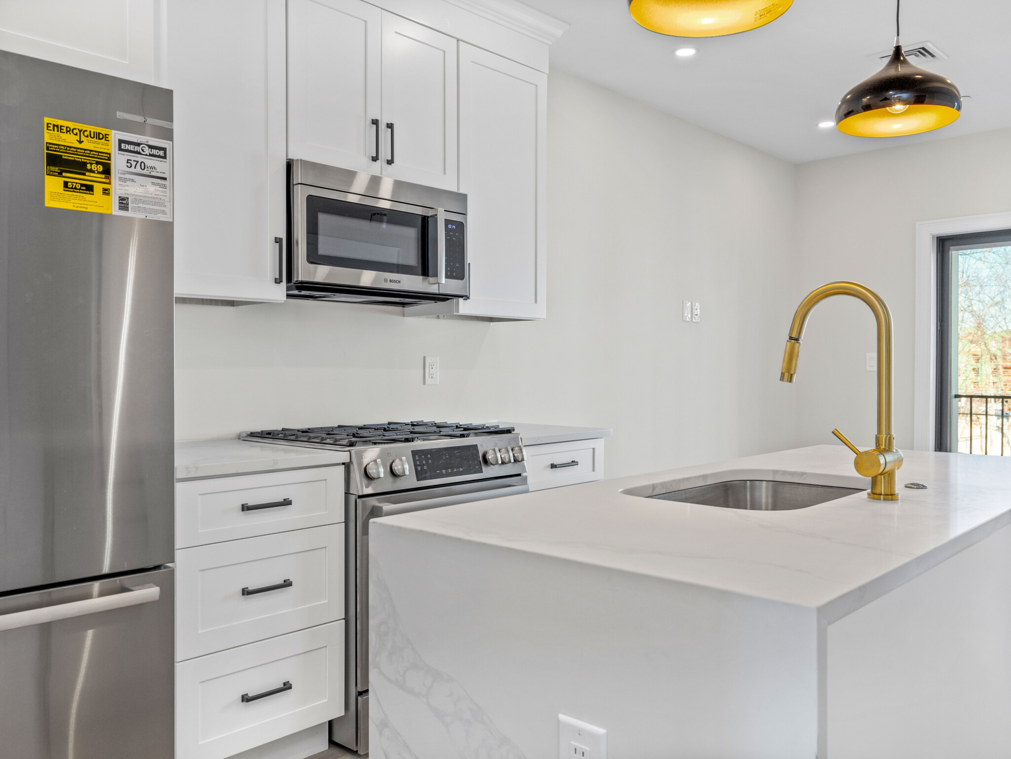 4 bed, 2 bath apartment for rent at 48 Woodward St Unit 2, South Boston — photo 6 of 19