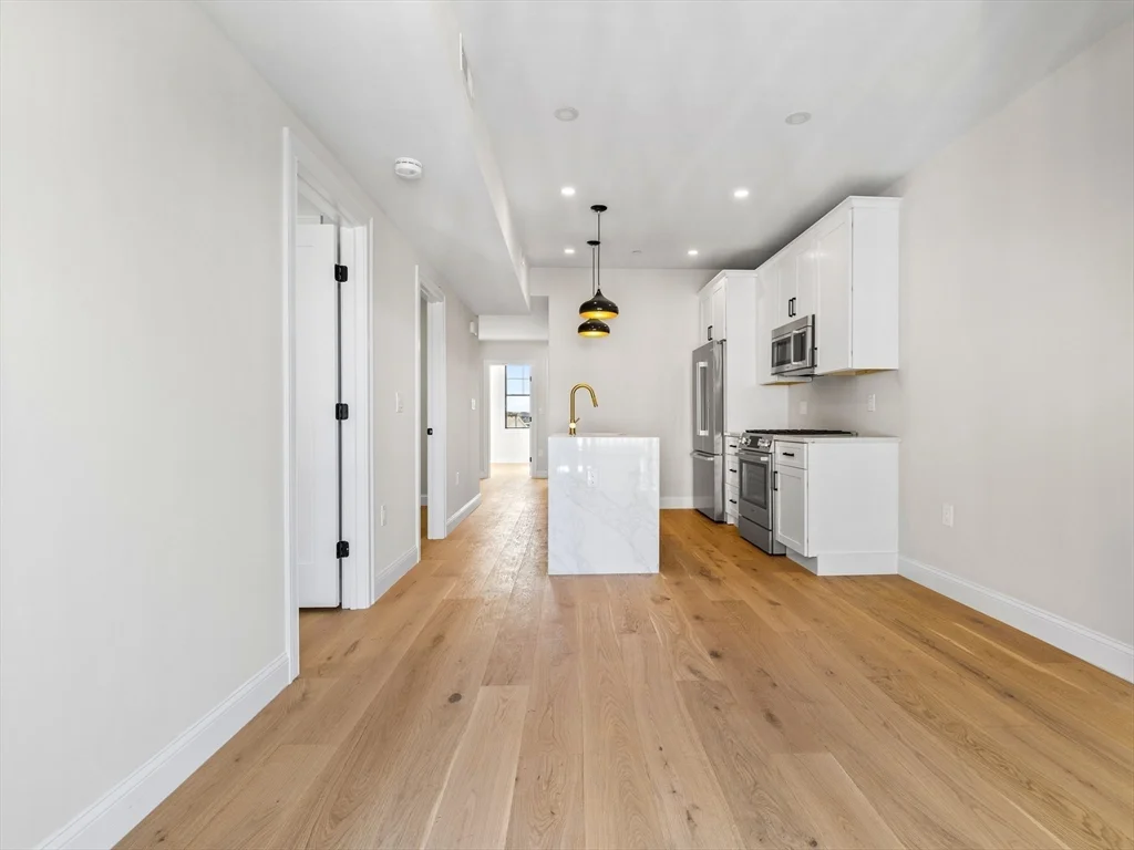 4 bed, 2 bath apartment for rent at 48 Woodward Unit 3, South Boston — photo 4 of 20