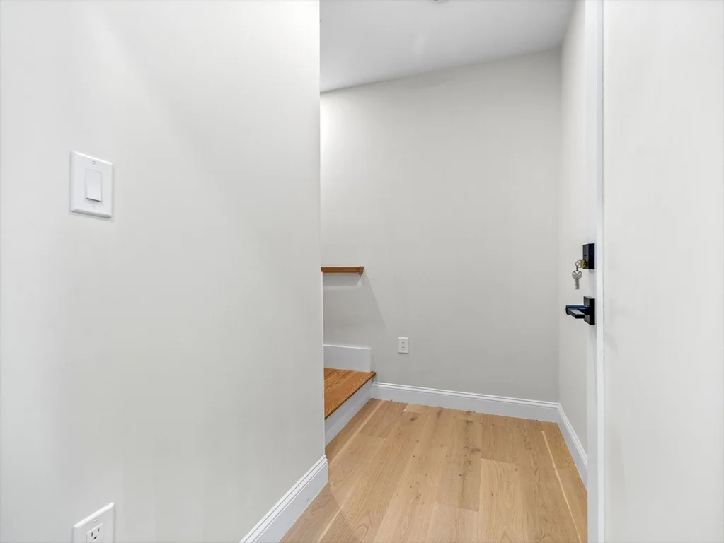 4 bed, 2 bath apartment for rent at 48 Woodward Unit 3, South Boston — photo 19 of 20