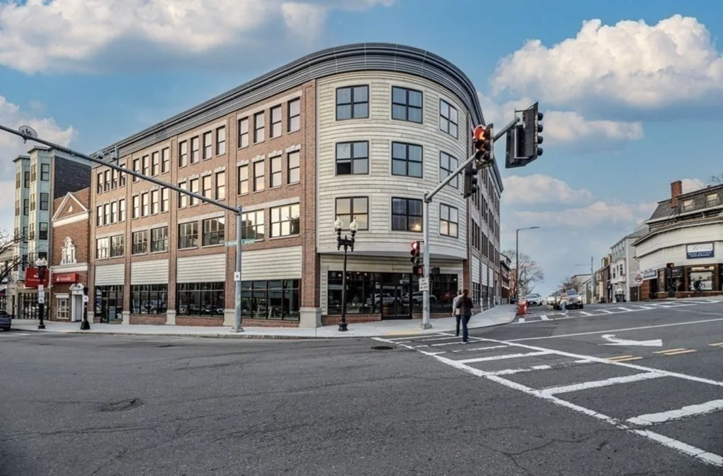 3 bed, 1 bath apartment for rent at 480 W Broadway Unit 201, Boston — photo 14 of 16