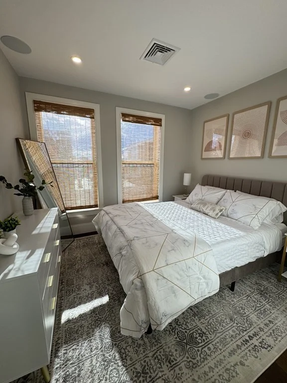 3 bed, 1 bath apartment for rent at 480 W Broadway Unit 201, Boston — photo 7 of 16