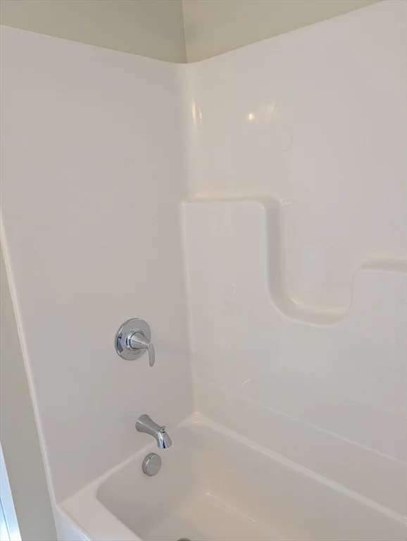 1 bed, 1 bath apartment for rent at 480 Wareham St Unit 12, Middleboro — photo 10 of 29