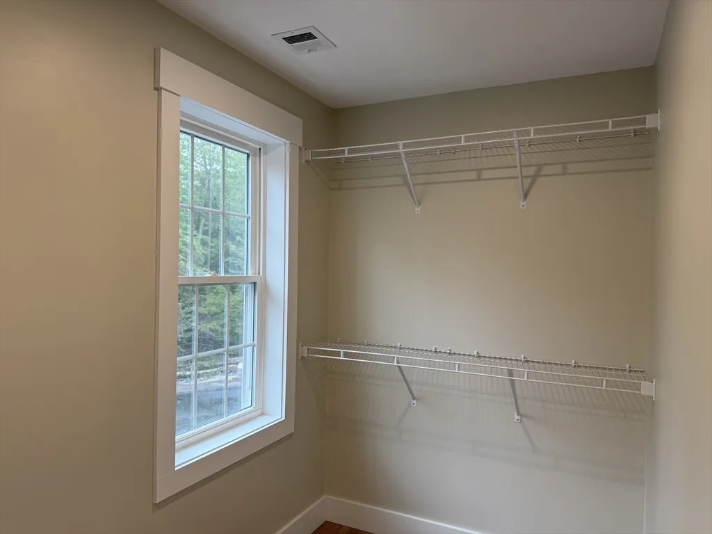1 bed, 1 bath apartment for rent at 480 Wareham St Unit 14, Middleboro — photo 11 of 17