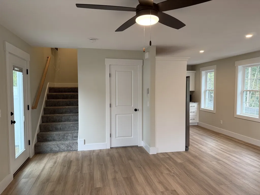 1 bed, 1 bath apartment for rent at 480 Wareham St Unit 14, Middleboro — photo 4 of 17