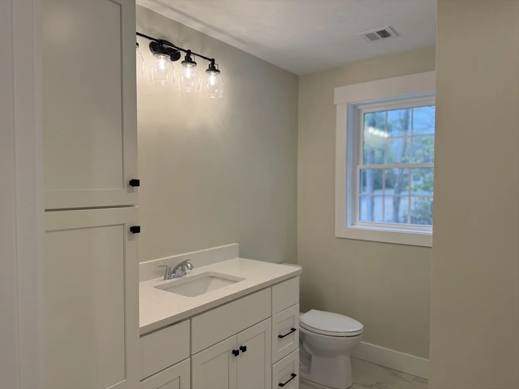 1 bed, 1 bath apartment for rent at 480 Wareham St Unit 26, Middleboro — photo 14 of 19