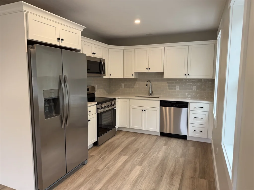 1 bed, 1 bath apartment for rent at 480 Wareham St Unit 26, Middleboro — photo 3 of 19