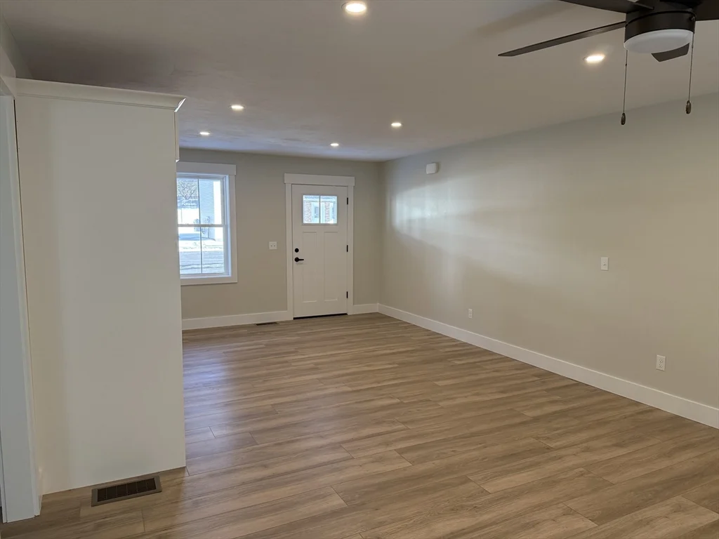 1 bed, 1 bath apartment for rent at 480 Wareham St Unit 29, Middleboro — photo 16 of 17