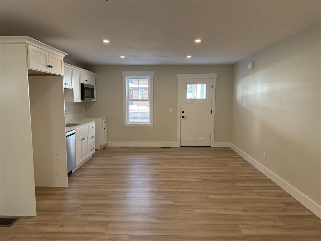 1 bed, 1 bath apartment for rent at 480 Wareham St Unit 29, Middleboro — photo 15 of 17