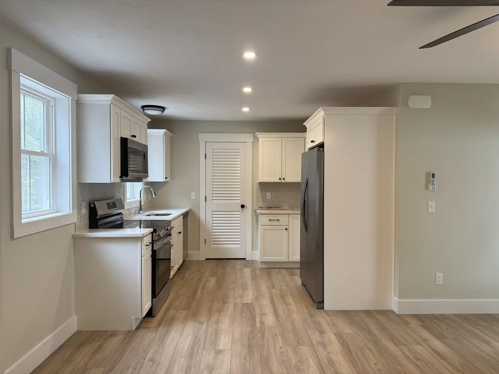1 bed, 1 bath apartment for rent at 480 Wareham St Unit 30, Middleboro — photo 6 of 18