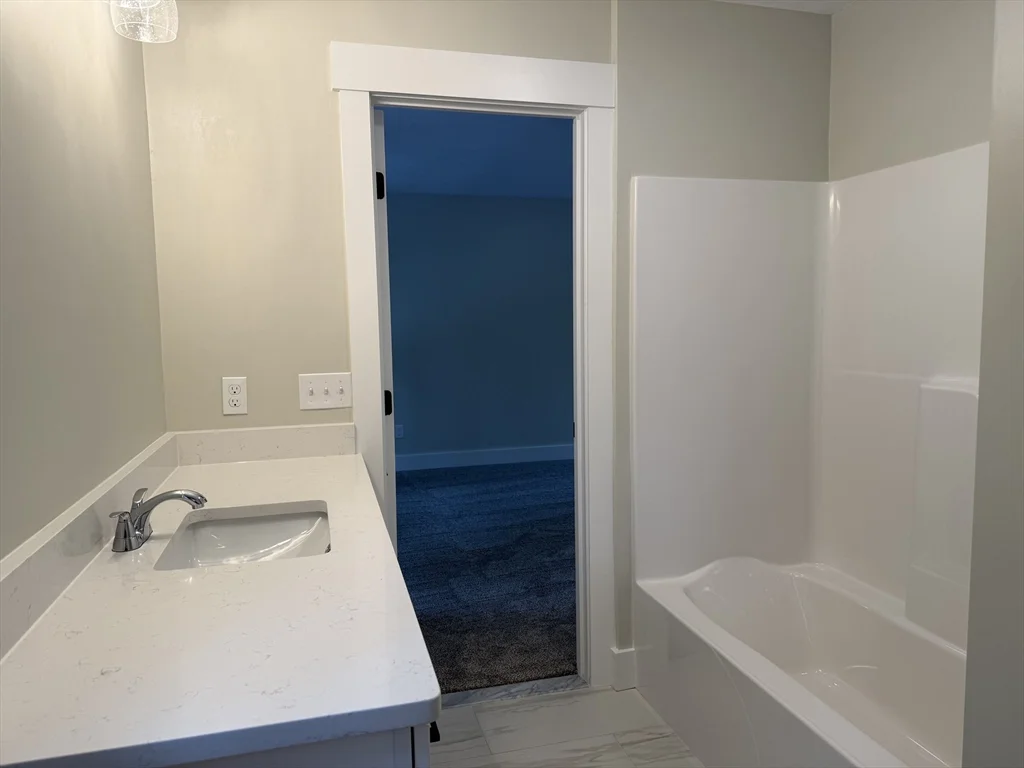1 bed, 1 bath apartment for rent at 480 Wareham St Unit 30, Middleboro — photo 16 of 18