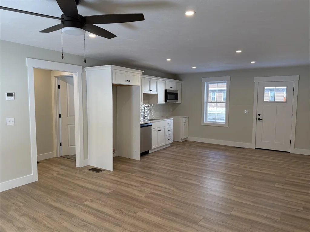 1 bed, 1 bath apartment for rent at 480 Wareham St Unit 35, Middleboro — photo 6 of 19