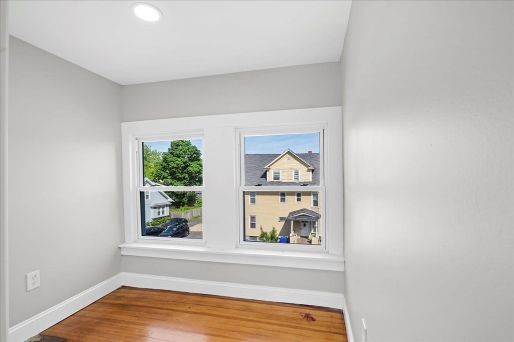 4 bed, 1 bath apartment for rent at 480 White St Unit 2, Springfield — photo 24 of 40