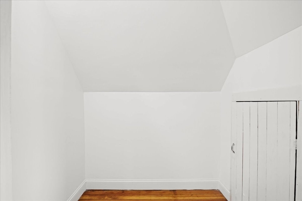 4 bed, 1 bath apartment for rent at 480 White St Unit 2, Springfield — photo 29 of 40