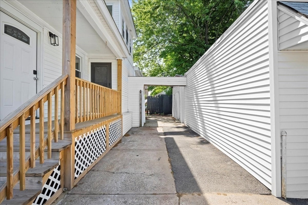 4 bed, 1 bath apartment for rent at 480 White St Unit 2, Springfield — photo 38 of 40