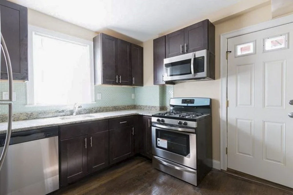 4 bed, 2 bath apartment for rent at 4803 Washington St Unit 2, West Roxbury — photo 1 of 8