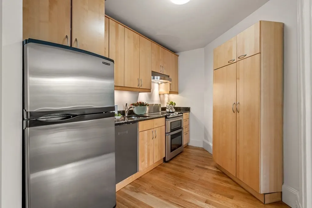 2 bed, 1 bath apartment for rent at 481 Beacon St Unit 34, Back Bay — photo 8 of 20