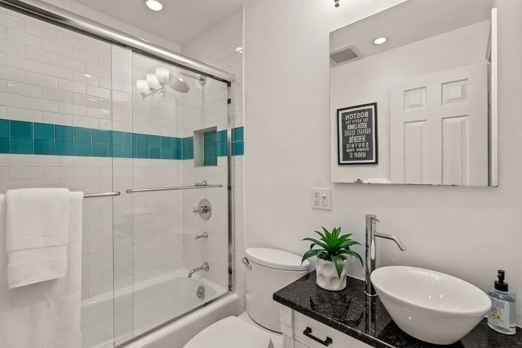 2 bed, 1 bath apartment for rent at 481 Beacon St Unit 34, Back Bay — photo 14 of 20