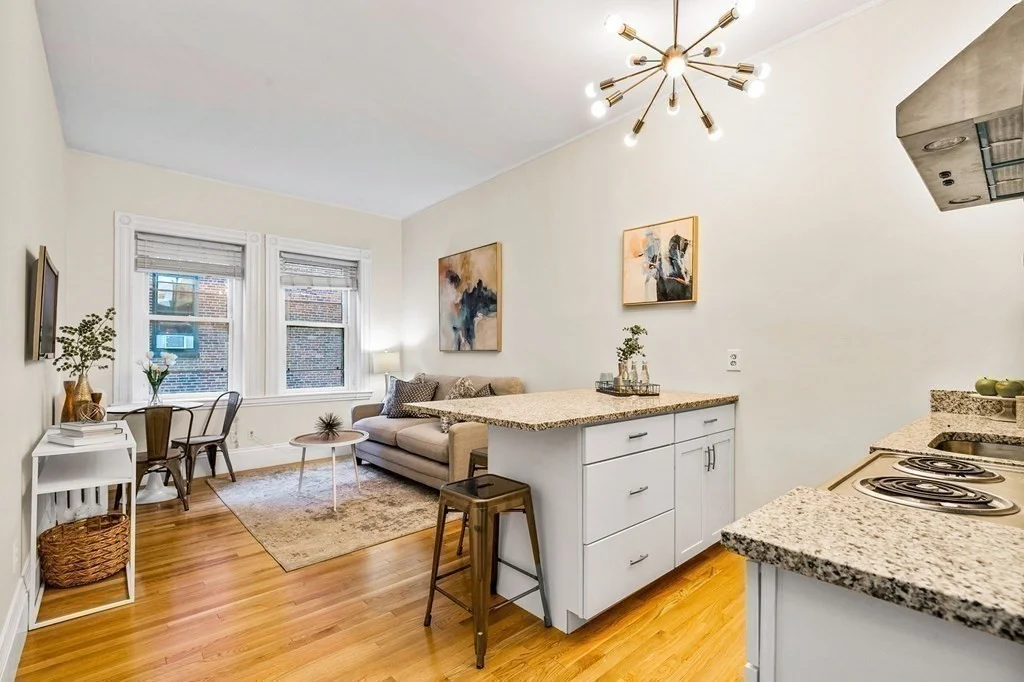 2 bed, 1 bath apartment for rent at 481 Beacon St Unit 43, Back Bay — photo 3 of 10