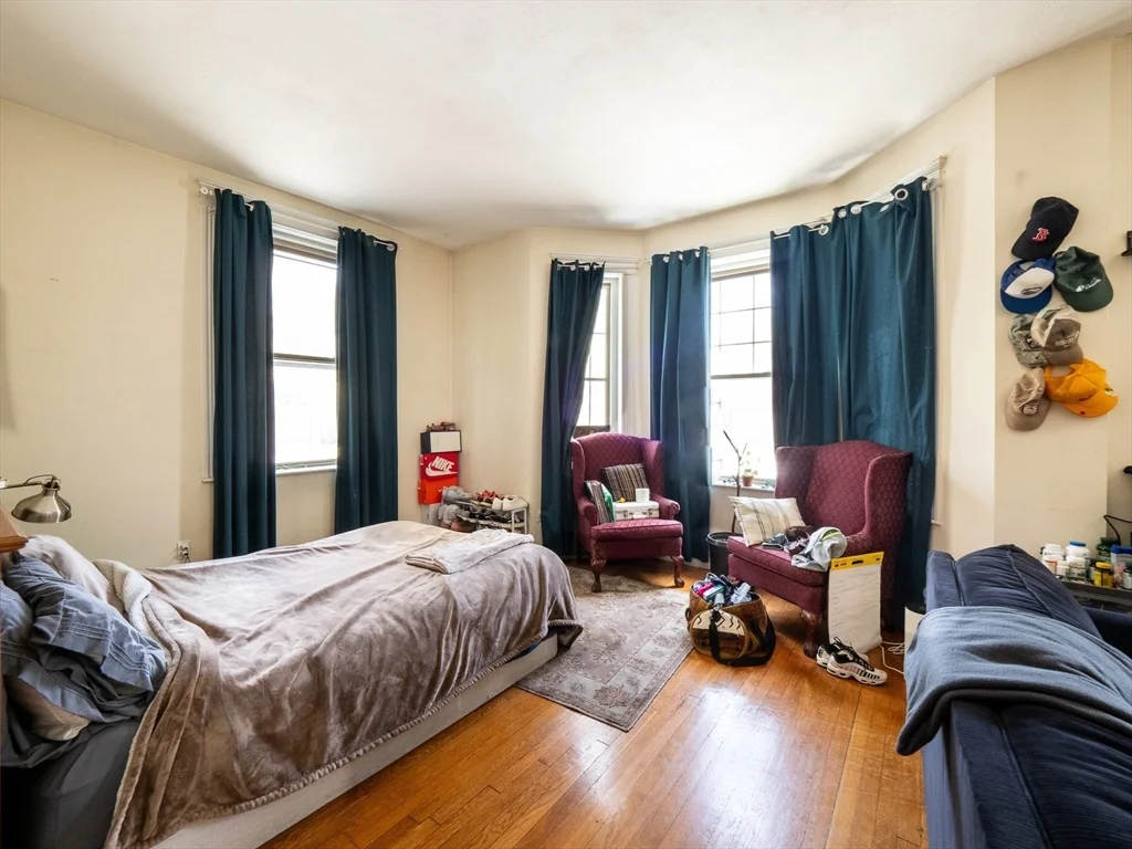 3 bed, 2 bath apartment for rent at 481 Boylston St Unit 1, Brookline Hills — photo 12 of 15