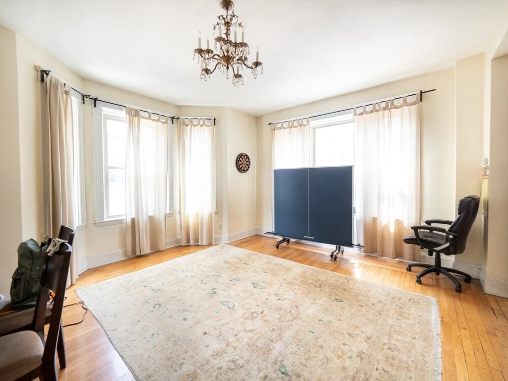3 bed, 2 bath apartment for rent at 481 Boylston St Unit 1, Brookline Hills — photo 2 of 15