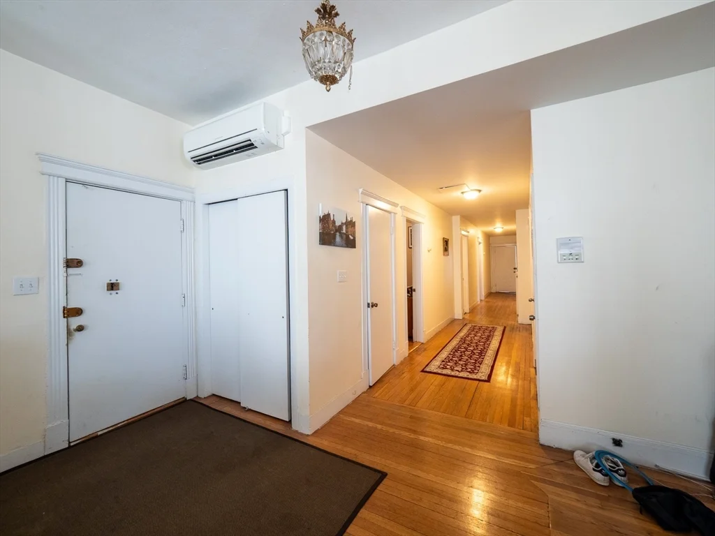 3 bed, 2 bath apartment for rent at 481 Boylston St Unit 1, Brookline Hills — photo 7 of 15