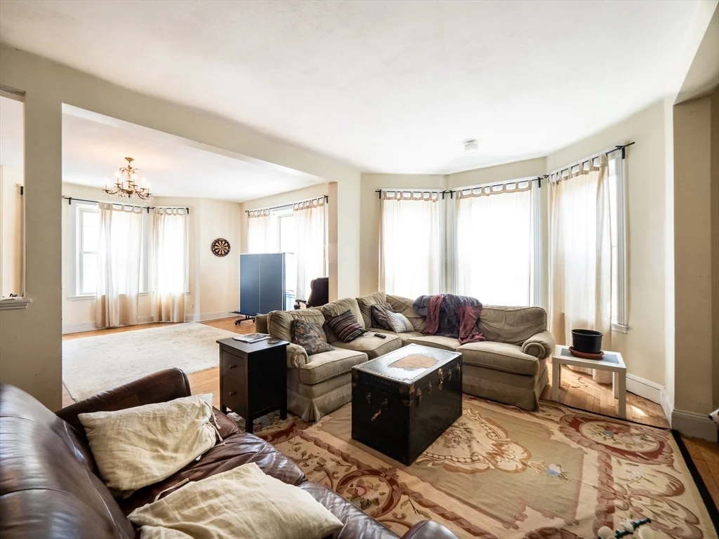 3 bed, 2 bath apartment for rent at 481 Boylston St Unit 1, Brookline Hills — photo 1 of 15