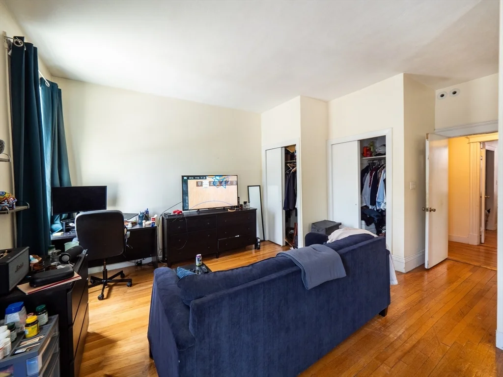 3 bed, 2 bath apartment for rent at 481 Boylston St Unit 1, Brookline Hills — photo 11 of 15