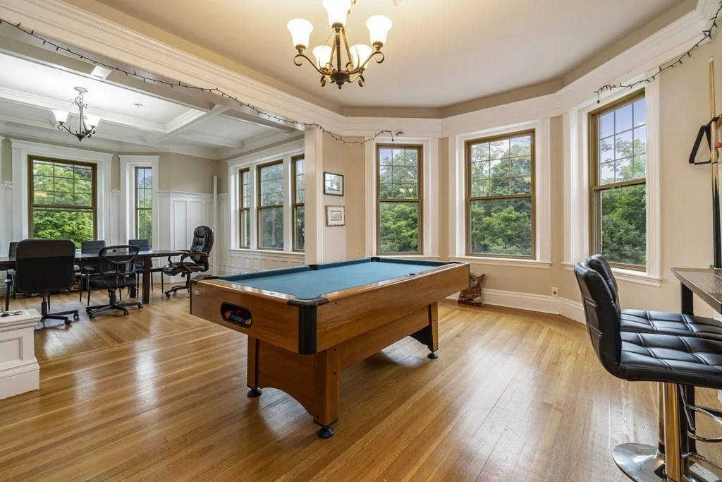 4 bed, 2 bath apartment for rent at 481 Boylston St Unit 3, Brookline Hills — photo 1 of 12