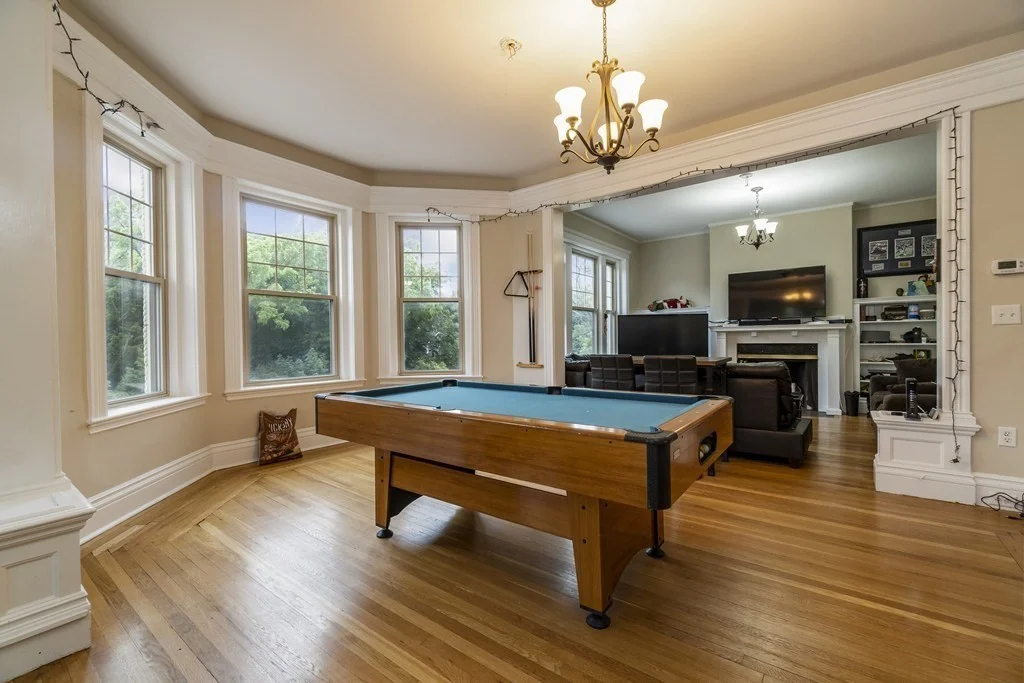4 bed, 2 bath apartment for rent at 481 Boylston St Unit 3, Brookline Hills — photo 2 of 12
