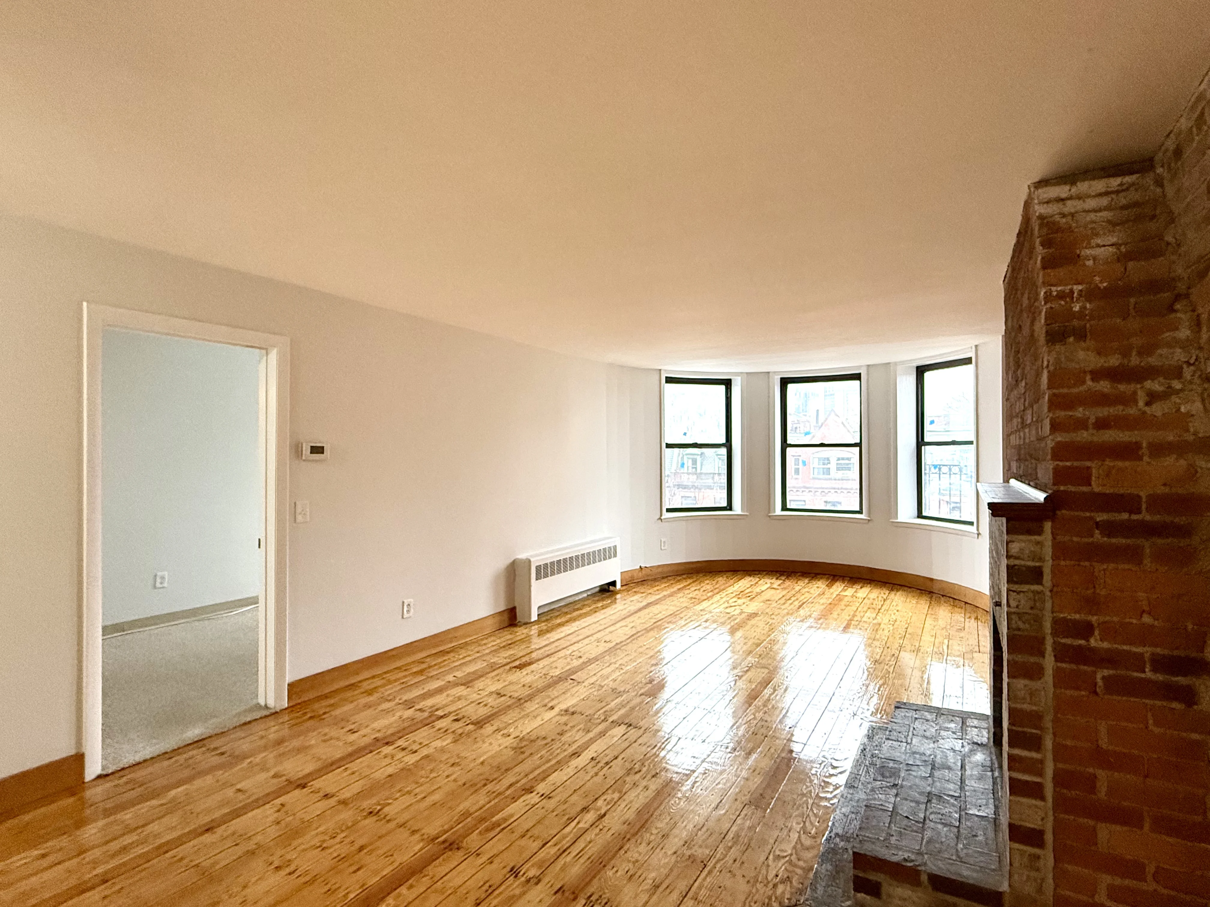 1 bed, 1 bath apartment for rent at 482 Beacon St Unit 401, Back Bay — photo 2 of 11