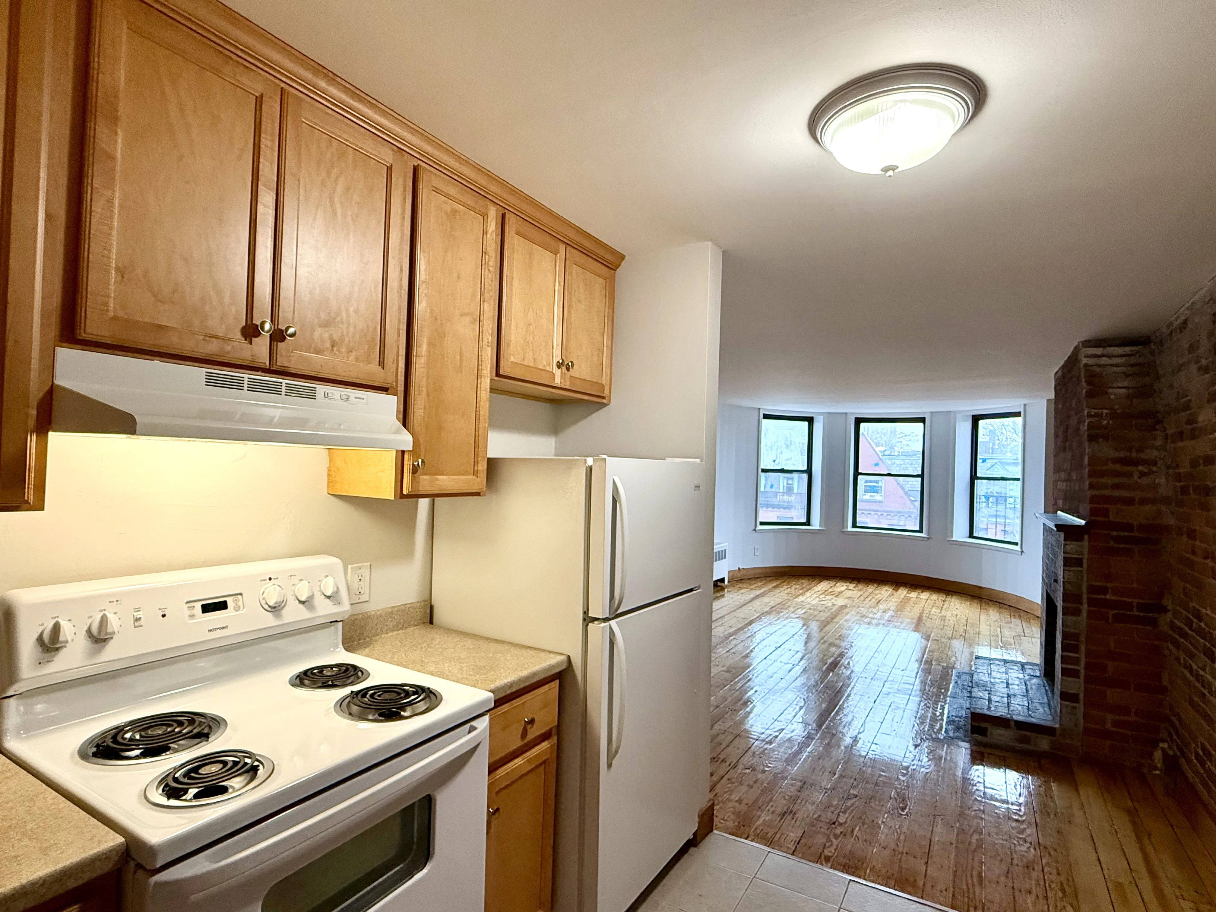 1 bed, 1 bath apartment for rent at 482 Beacon St Unit 401, Back Bay — photo 3 of 11