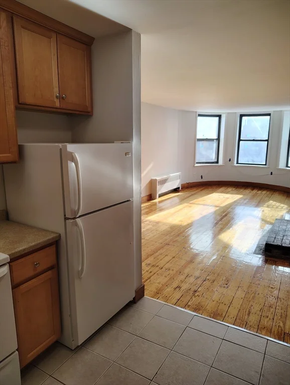1 bed, 1 bath apartment for rent at 482 Beacon St Unit 41, Back Bay — photo 3 of 6