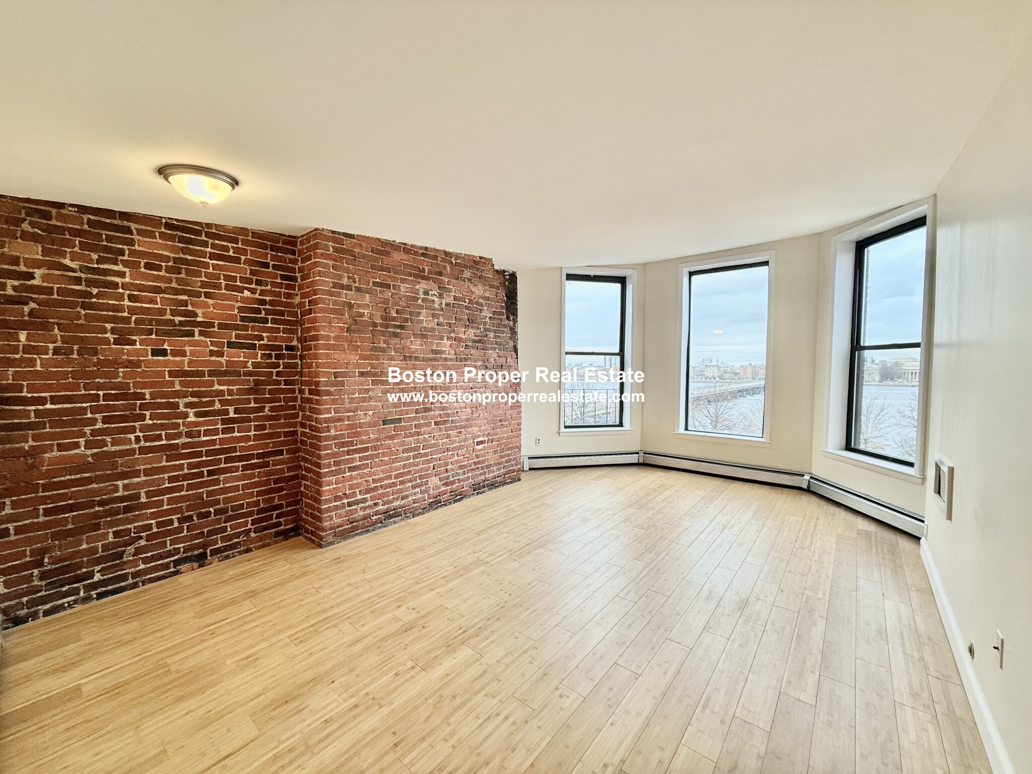 1 bed, 1 bath apartment for rent at 482 Beacon St Unit 52, Back Bay