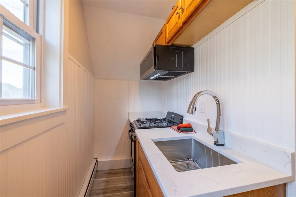 1 bed, 1 bath apartment for rent at 482 Broadway Unit 2, Magoun Square — photo 5 of 14