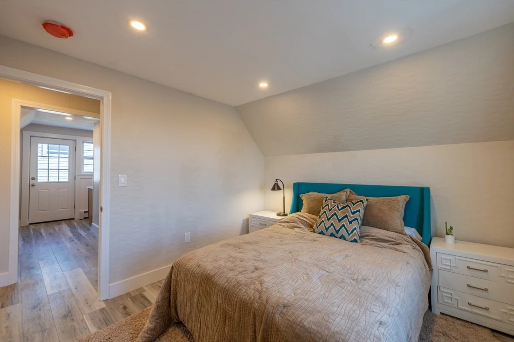 1 bed, 1 bath apartment for rent at 482 Broadway Unit 2, Magoun Square — photo 9 of 14