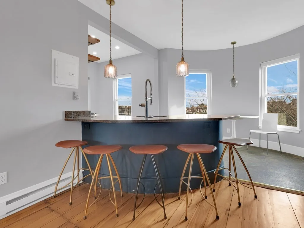 2 bed, 2.5 bath apartment for rent at 482 Columbus Ave Unit Ph, South End — photo 9 of 25