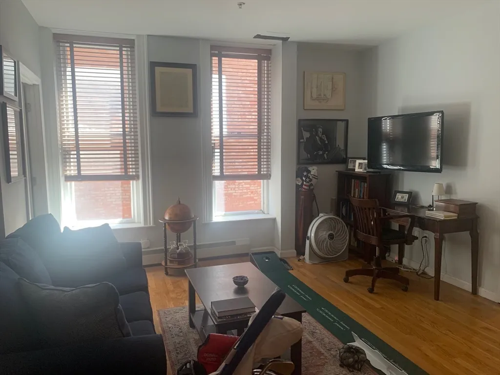 1 bed, 1 bath apartment for rent at 483 Beacon St Unit 26, Back Bay — photo 5 of 9