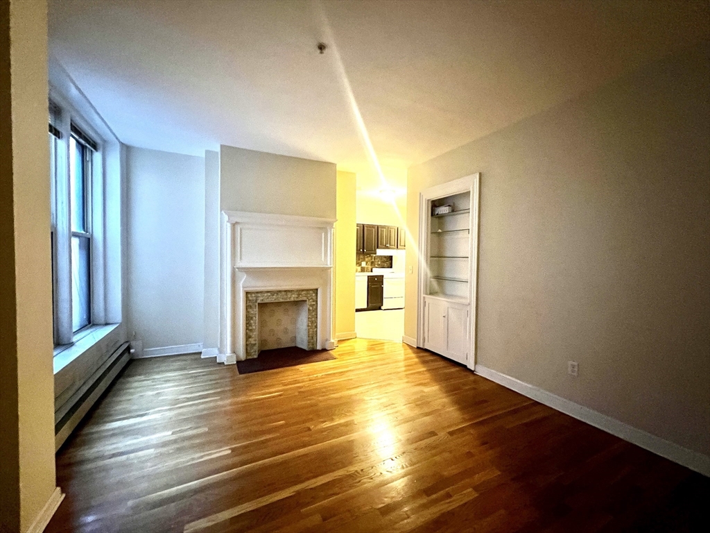 1 bed, 1 bath apartment for rent at 483 Beacon St Unit 27, Back Bay — photo 6 of 12