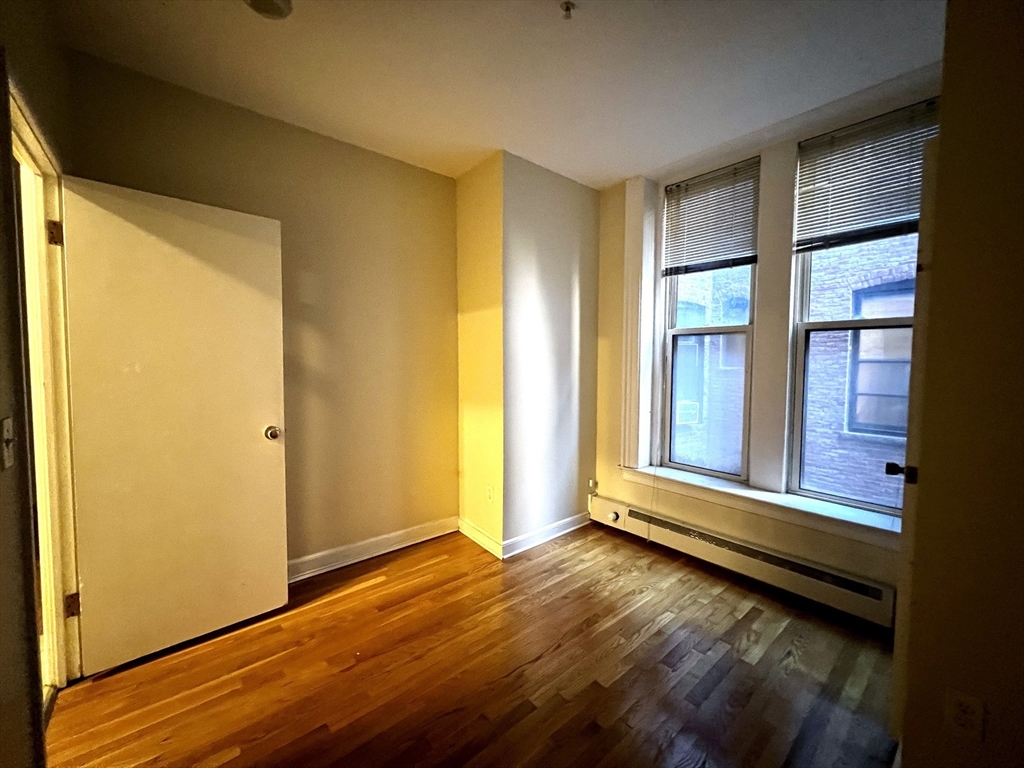 1 bed, 1 bath apartment for rent at 483 Beacon St Unit 27, Back Bay — photo 5 of 12