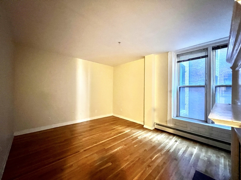 1 bed, 1 bath apartment for rent at 483 Beacon St Unit 27, Back Bay — photo 8 of 12